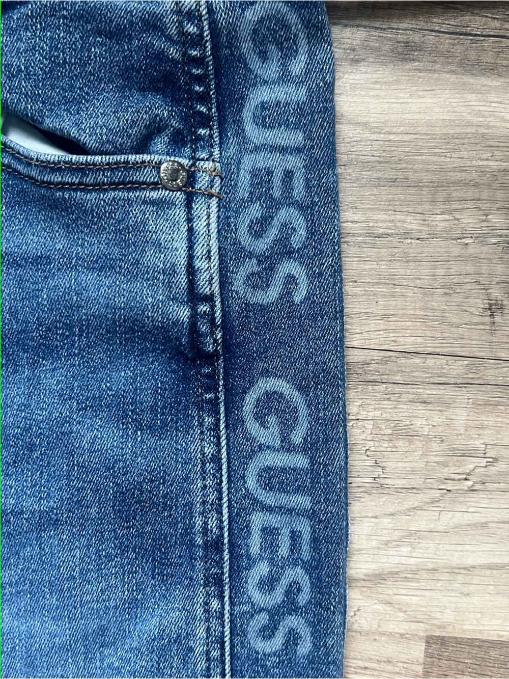 GUESS Blue Logo-Trim Flare Leg Jeans - Picture 5 of 7